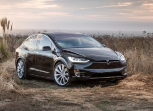 2017 Tesla Model X: black front angle