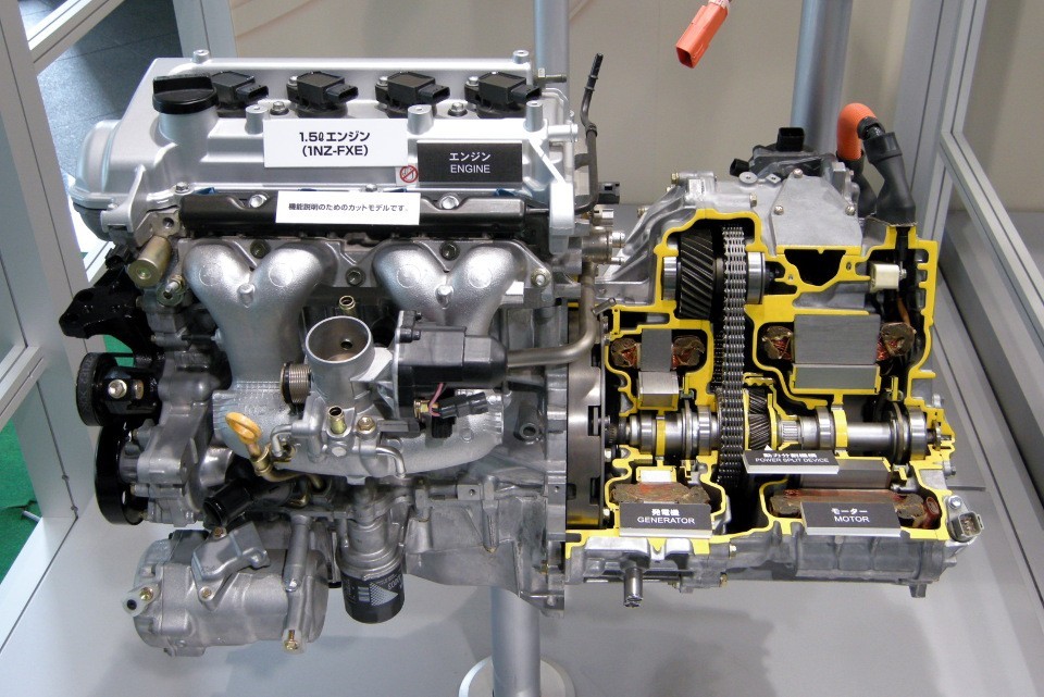 1NZ-FXE Toyota engine