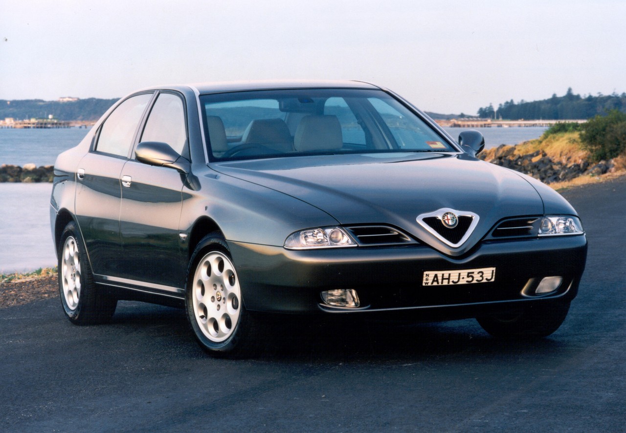 Images: Alfa Romeo 166 (1999-08)