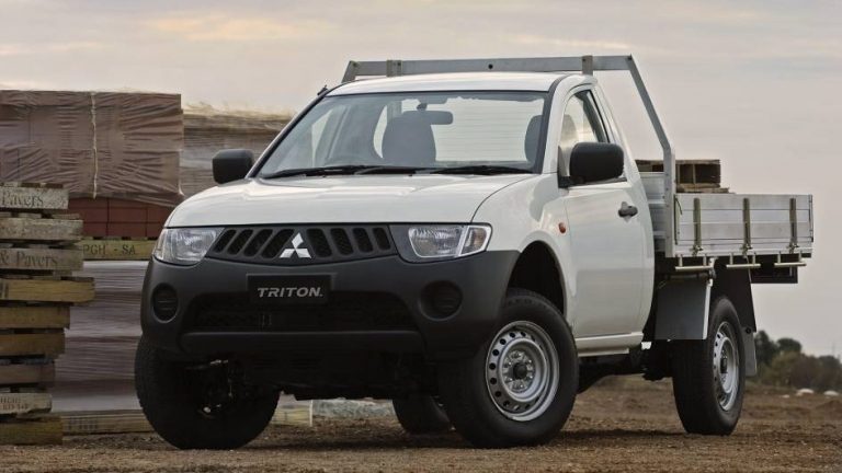 Videos: Mitsubishi ML Triton cab chassis (2006-09) – Australian Car.Reviews